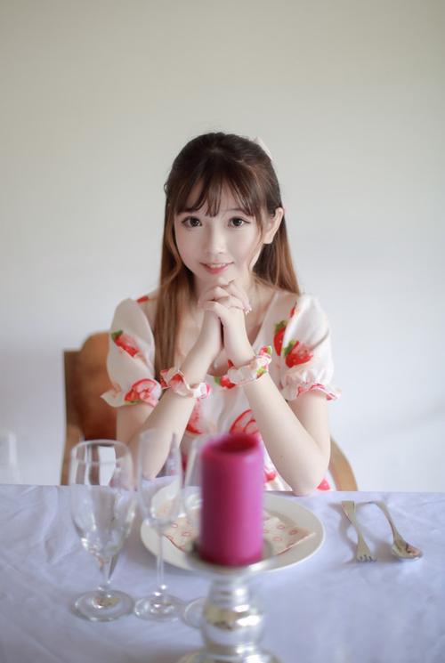 瘦老头大鸡,巴